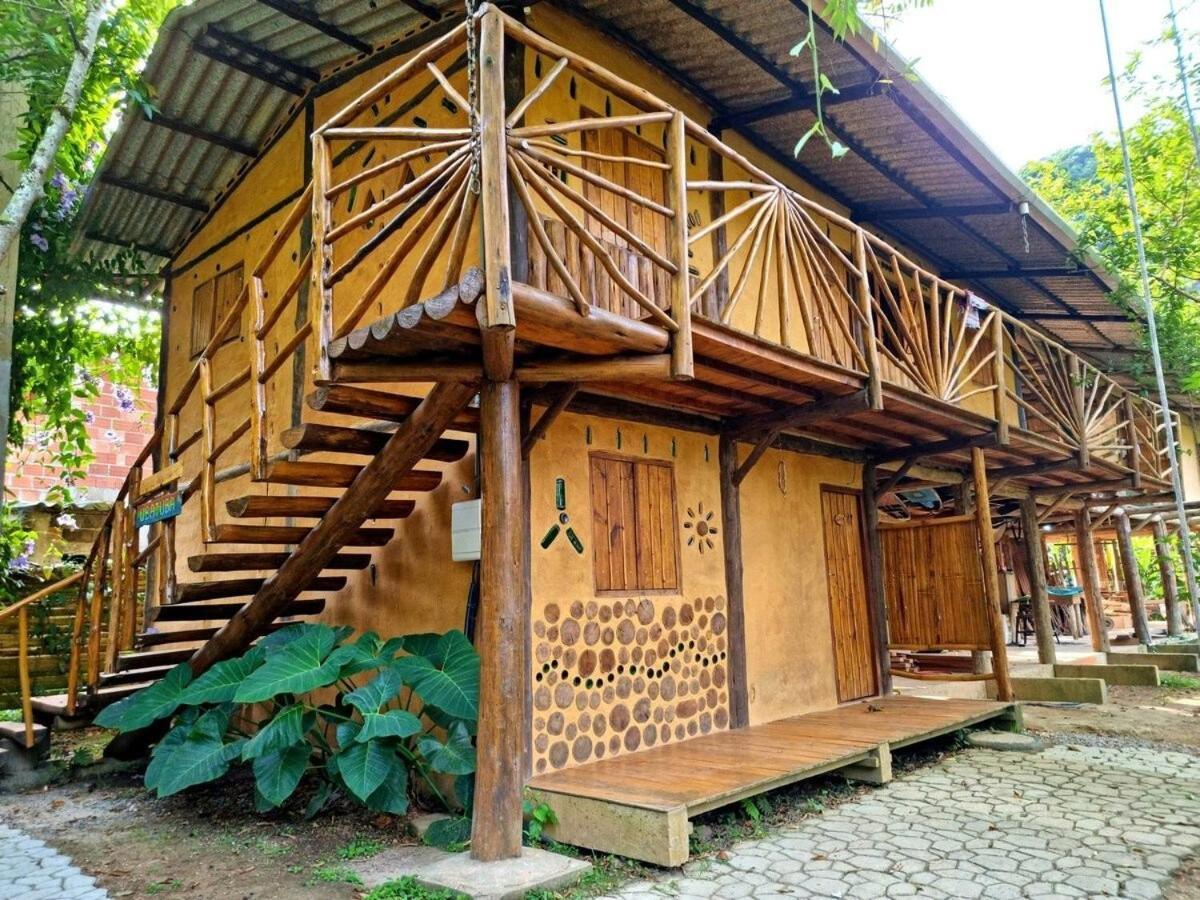Cambuca Surf Skate Villa Ubatuba Buitenkant foto